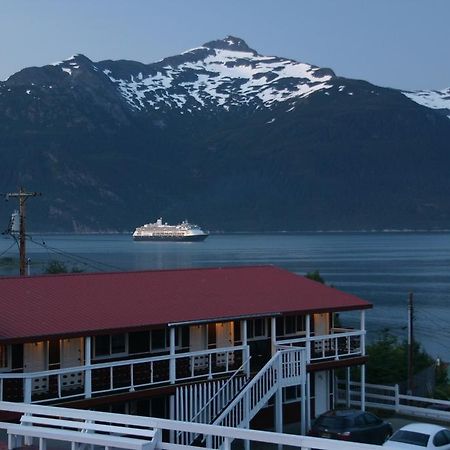 Captain'S Choice Motel Хейнс Номер фото