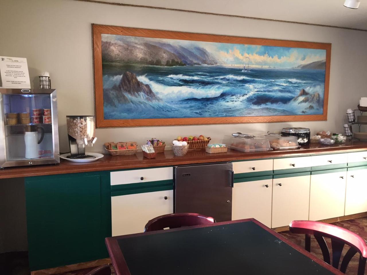 Captain'S Choice Motel Хейнс Экстерьер фото