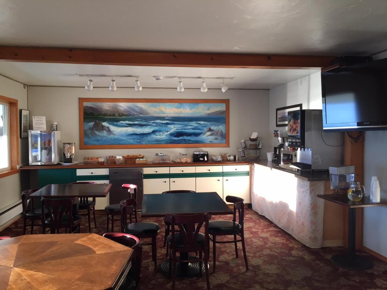 Captain'S Choice Motel Хейнс Экстерьер фото