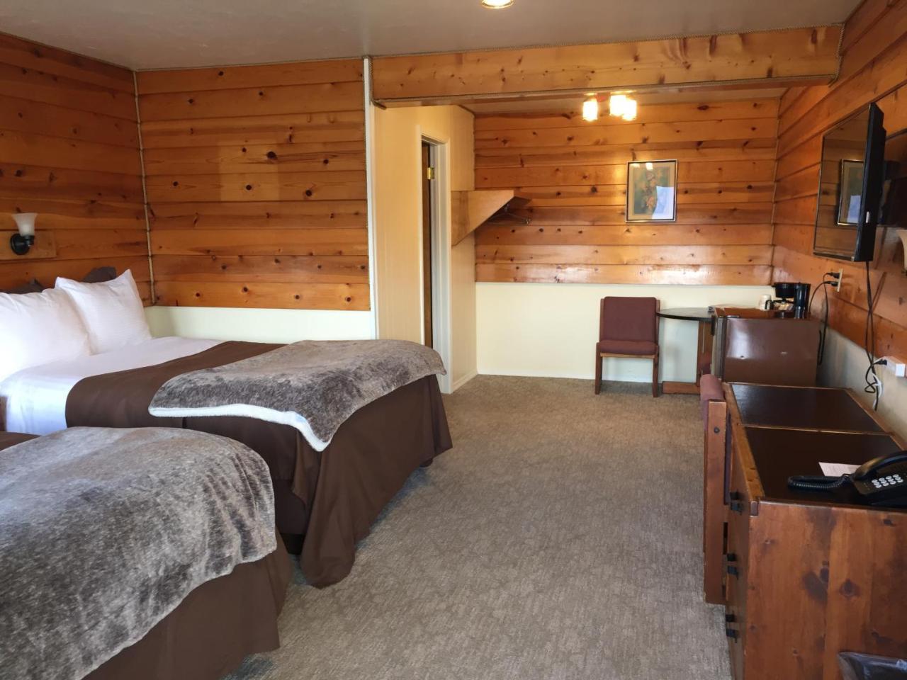 Captain'S Choice Motel Хейнс Экстерьер фото