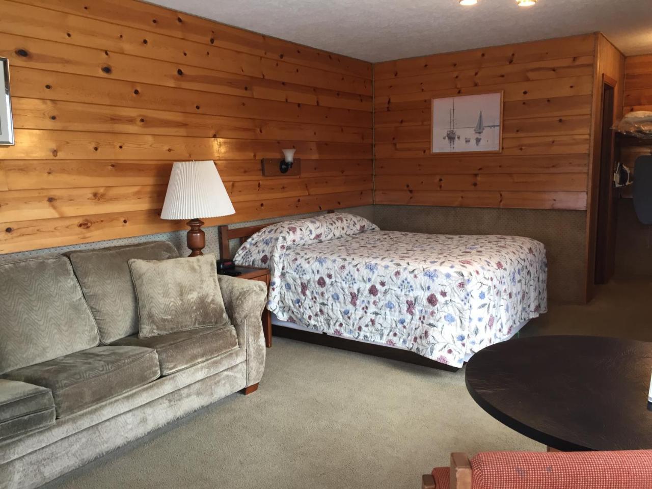 Captain'S Choice Motel Хейнс Номер фото
