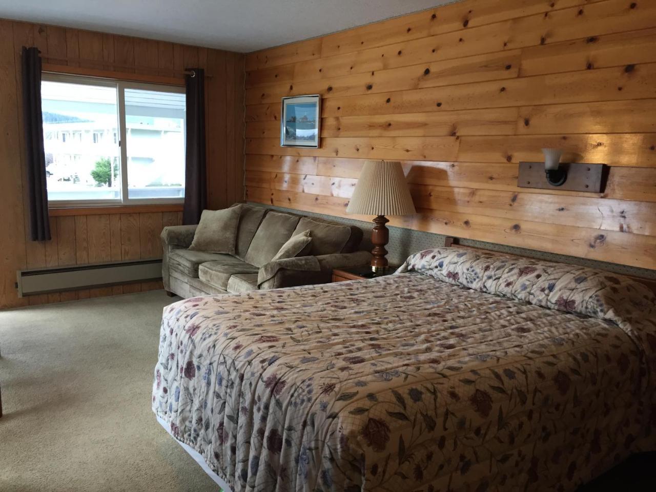 Captain'S Choice Motel Хейнс Экстерьер фото